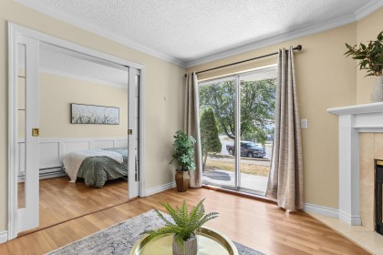 Photo 4 at 117 - 11510 225 Street, East Central, Maple Ridge