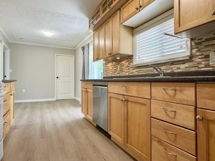 Photo 9 at 22543 123 Avenue, East Central, Maple Ridge