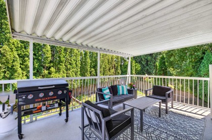 Photo 16 at 11902 Bruce Place, Southwest Maple Ridge, Maple Ridge
