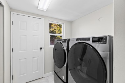 Photo 33 at 11902 Bruce Place, Southwest Maple Ridge, Maple Ridge
