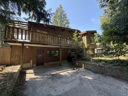 Photo 1 at 1175 Blue Heron Crescent, Lincoln Park PQ, Port Coquitlam