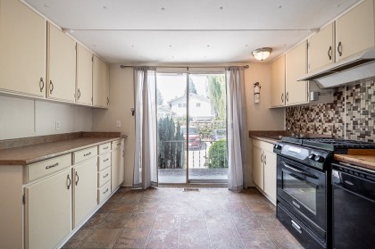 Photo 5 at 72 - 21163 Lougheed Highway, Southwest Maple Ridge, Maple Ridge