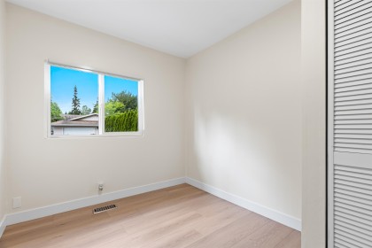 Photo 37 at 3755 Coast Meridian Road, Oxford Heights, Port Coquitlam