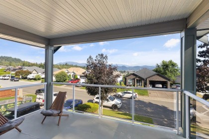 Photo 2 at 33577 12th Avenue, Mission BC, Mission