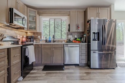 Photo 12 at 20904 Rosewood Place, Southwest Maple Ridge, Maple Ridge