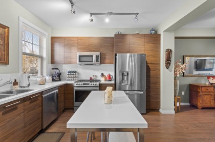 Photo 12 at 25 - 2495 Davies Avenue, Central Pt Coquitlam, Port Coquitlam