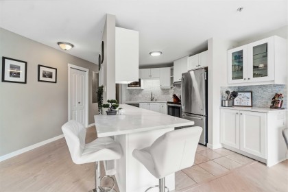 Photo 5 at 408 - 2551 Parkview Lane, Central Pt Coquitlam, Port Coquitlam