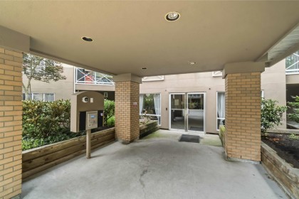 Photo 30 at 408 - 2551 Parkview Lane, Central Pt Coquitlam, Port Coquitlam