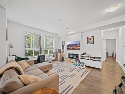Photo 10 at 105 - 2288 Welcher Avenue, Central Pt Coquitlam, Port Coquitlam