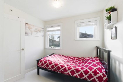 Photo 22 at 47 - 22865 Telosky Avenue, East Central, Maple Ridge
