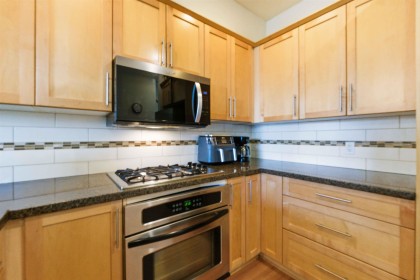 Photo 9 at 47 - 22865 Telosky Avenue, East Central, Maple Ridge