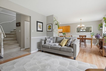 Photo 3 at 17 - 20699 120b Avenue, Northwest Maple Ridge, Maple Ridge