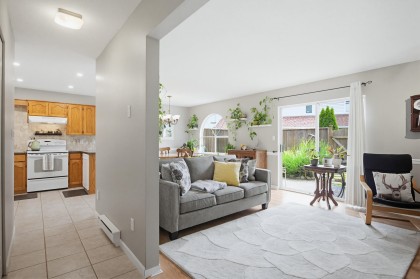 Photo 5 at 17 - 20699 120b Avenue, Northwest Maple Ridge, Maple Ridge