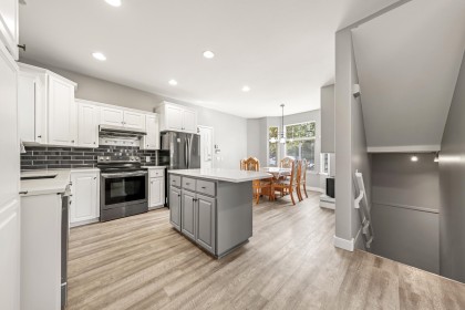 Photo 6 at 1 - 11495 Cottonwood Drive, Cottonwood MR, Maple Ridge