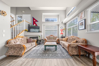 Photo 4 at 1 - 11495 Cottonwood Drive, Cottonwood MR, Maple Ridge