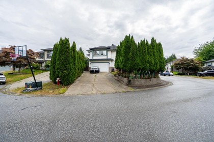 Photo 38 at 23161 123a Avenue, East Central, Maple Ridge