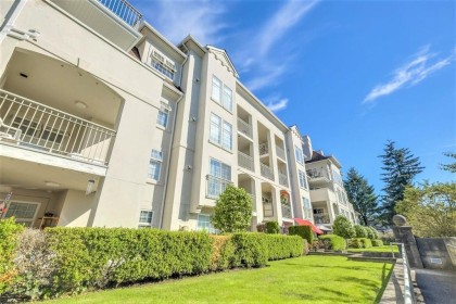 Photo 3 at 111 - 1655 Grant Avenue, Glenwood PQ, Port Coquitlam