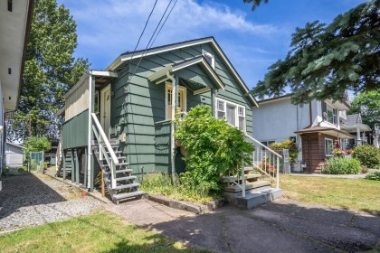 Photo 3 at 1963 Fraser Avenue, Glenwood PQ, Port Coquitlam