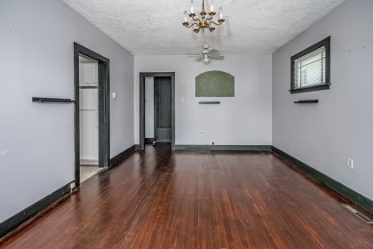 Photo 9 at 1963 Fraser Avenue, Glenwood PQ, Port Coquitlam