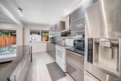 Photo 11 at 2535 Gordon Avenue, Central Pt Coquitlam, Port Coquitlam