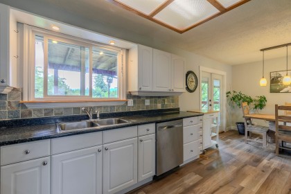 Photo 11 at 35073 Ewert Avenue, Hatzic, Mission