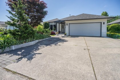 Photo 2 at 33764 Blueberry Drive, Mission BC, Mission