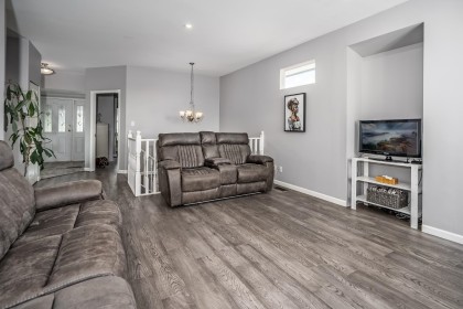 Photo 8 at 33764 Blueberry Drive, Mission BC, Mission