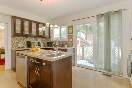 Photo 8 at 21727 Ridgeway Crescent, West Central, Maple Ridge