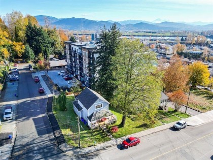 Photo 3 at 7380 James Street, Mission BC, Mission