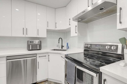 Photo 9 at 8 - 20945 Camwood Ave Avenue, Southwest Maple Ridge, Maple Ridge