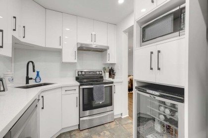 Photo 11 at 8 - 20945 Camwood Ave Avenue, Southwest Maple Ridge, Maple Ridge