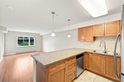 Photo 13 at 205 - 2373 Atkins Avenue, Central Pt Coquitlam, Port Coquitlam