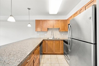 Photo 12 at 205 - 2373 Atkins Avenue, Central Pt Coquitlam, Port Coquitlam