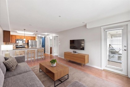 Photo 4 at 205 - 2373 Atkins Avenue, Central Pt Coquitlam, Port Coquitlam