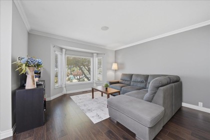 Photo 4 at 12110 Blossom Street, East Central, Maple Ridge
