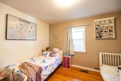 Photo 13 at 9352 Spilsbury Street, Thornhill MR, Maple Ridge