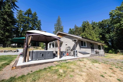 Photo 9 at 9352 Spilsbury Street, Thornhill MR, Maple Ridge
