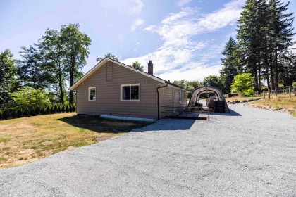 Photo 8 at 9352 Spilsbury Street, Thornhill MR, Maple Ridge