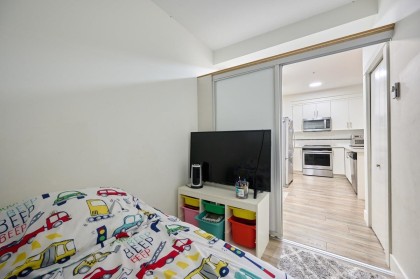Photo 18 at 305 - 22577 Royal Crescent, East Central, Maple Ridge