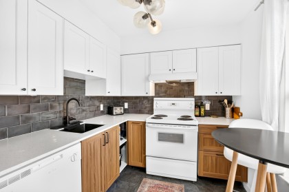 Photo 6 at 306 - 22347 Lougheed Highway, West Central, Maple Ridge