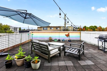 Photo 1 at 306 - 22347 Lougheed Highway, West Central, Maple Ridge