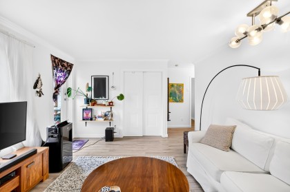 Photo 9 at 306 - 22347 Lougheed Highway, West Central, Maple Ridge