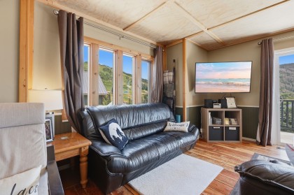 Photo 9 at 1 - 20944 Snowflake Crescent, Hemlock, Mission