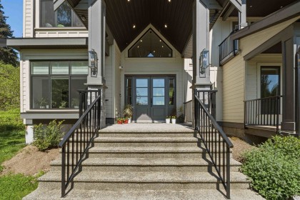 Photo 3 at 27107 River Road, Thornhill MR, Maple Ridge