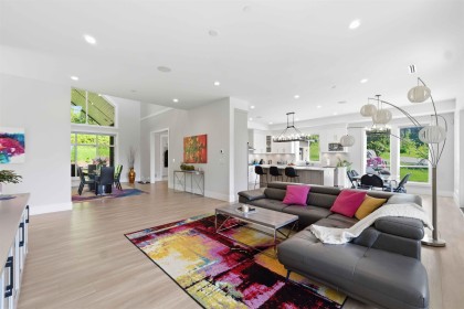 Photo 9 at 27107 River Road, Thornhill MR, Maple Ridge