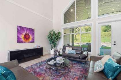 Photo 8 at 27107 River Road, Thornhill MR, Maple Ridge