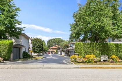 Photo 1 at 32 - 12268 189a Street, Central Meadows, Pitt Meadows