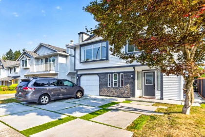 Photo 3 at 22419 125 Avenue, East Central, Maple Ridge