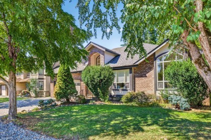 Photo 2 at 23269 124a Avenue, East Central, Maple Ridge