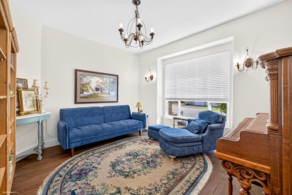 Photo 4 at 23269 124a Avenue, East Central, Maple Ridge